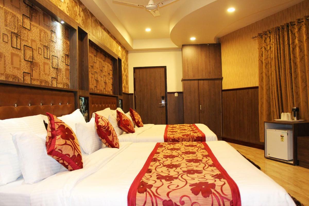 Hotel Chintpurni International Katra  Bagian luar foto